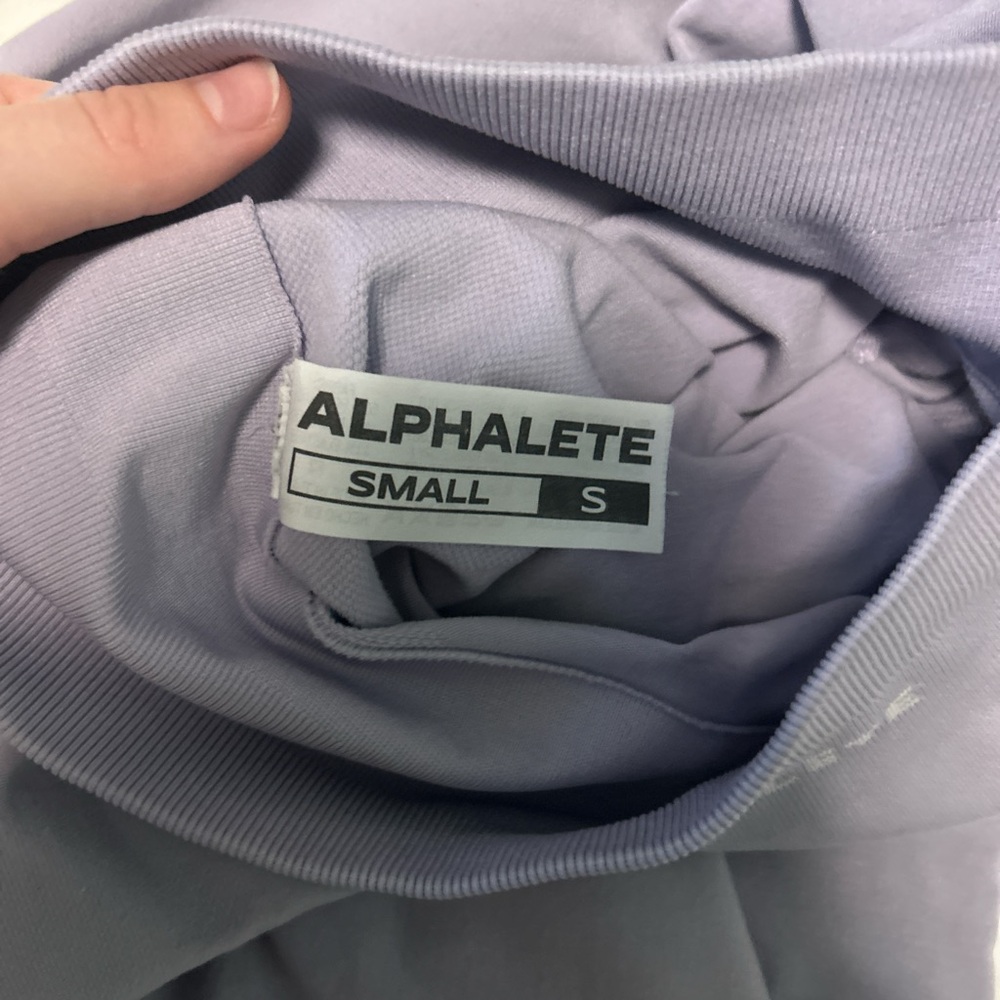 Alphalete lilac leggings - Picture 3 of 3